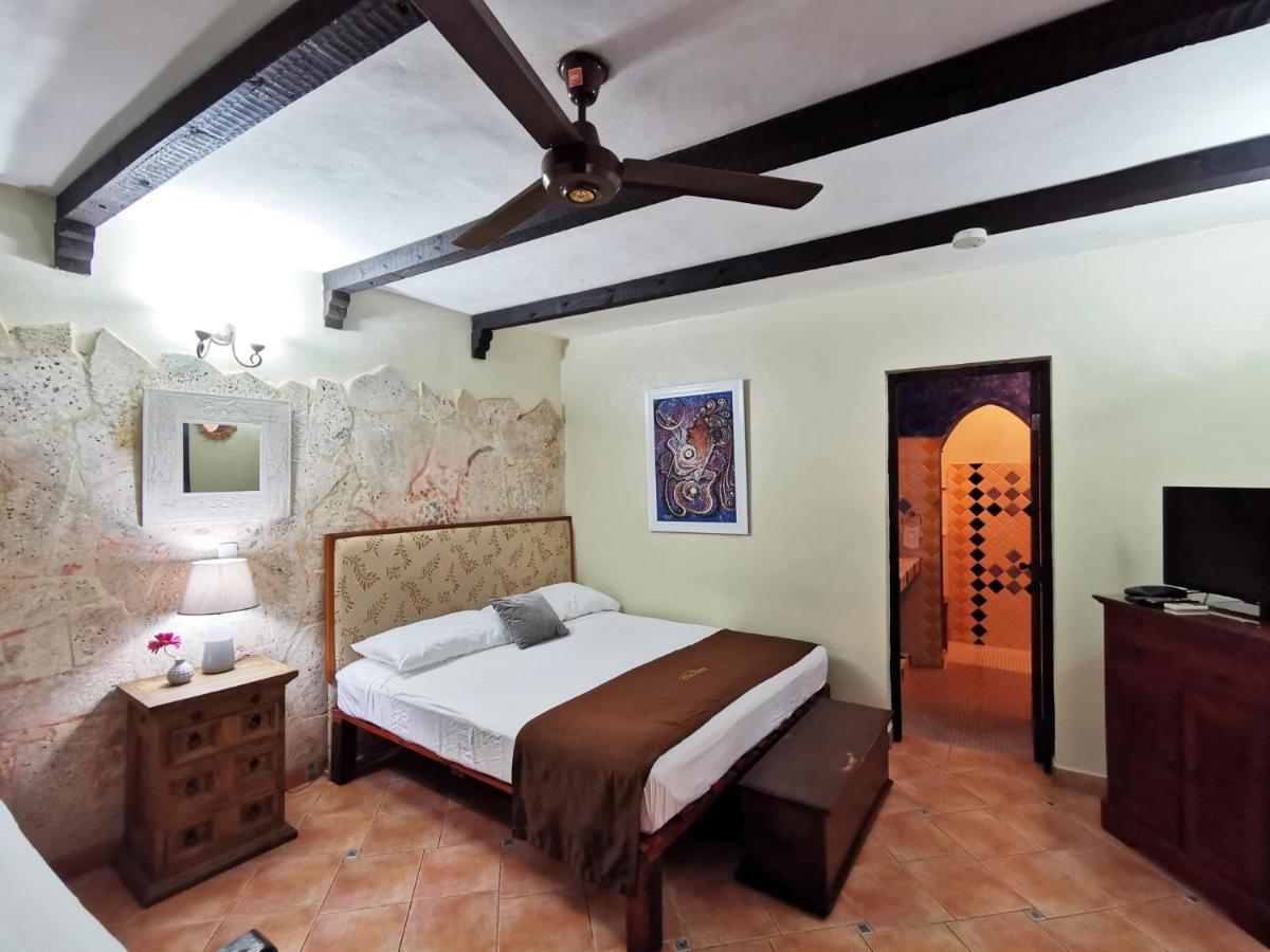Mansion Colonial Dona Elvina Hotel ซานโตโดมิงโก ภายนอก รูปภาพ