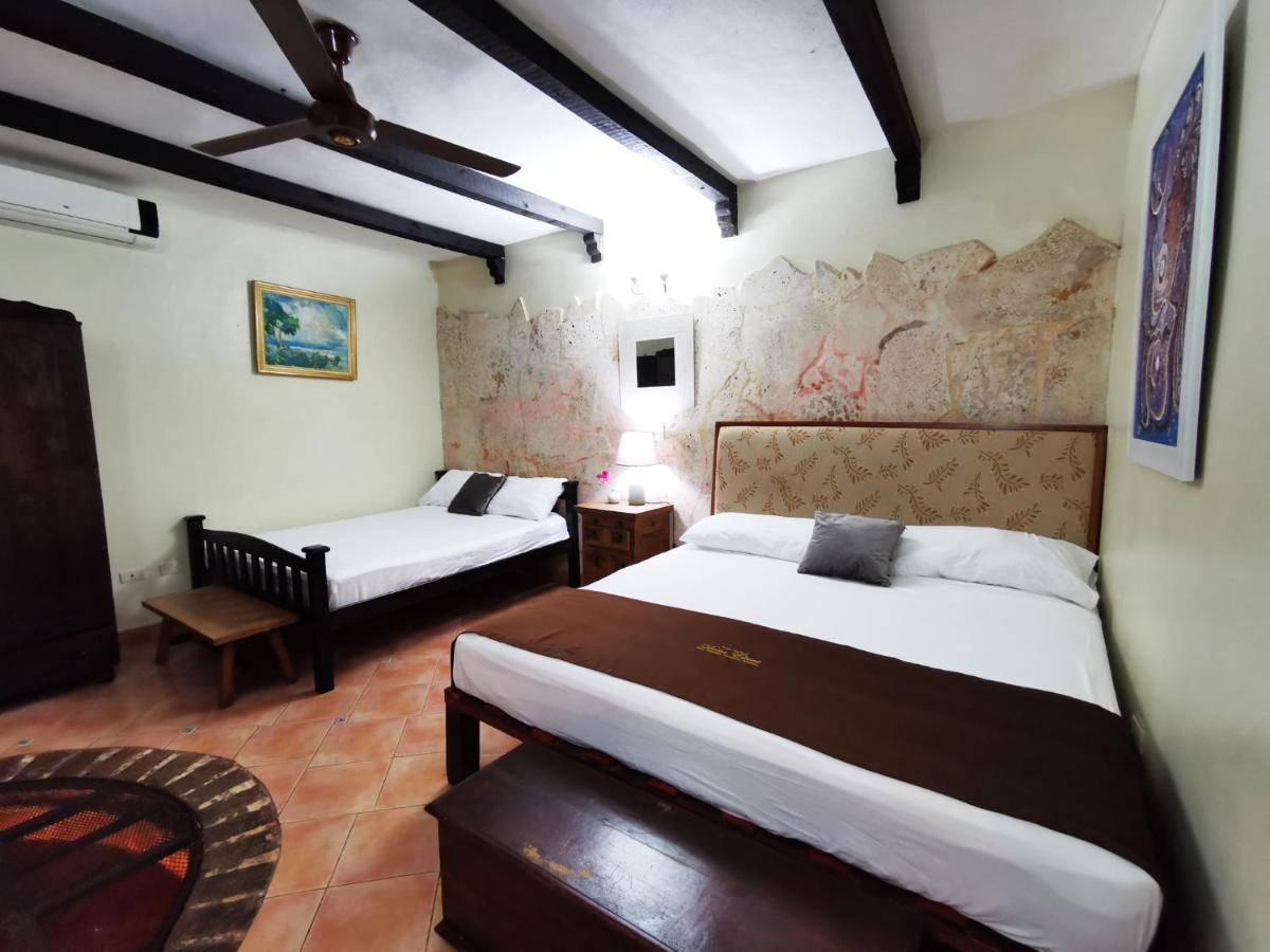 Mansion Colonial Dona Elvina Hotel ซานโตโดมิงโก ภายนอก รูปภาพ