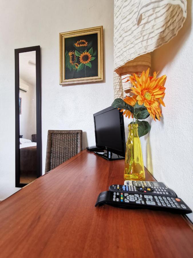 Mansion Colonial Dona Elvina Hotel ซานโตโดมิงโก ภายนอก รูปภาพ