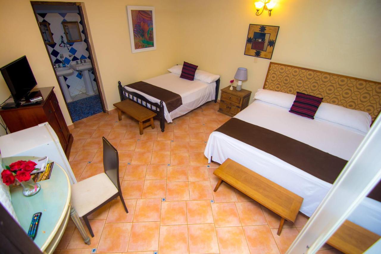 Mansion Colonial Dona Elvina Hotel ซานโตโดมิงโก ภายนอก รูปภาพ