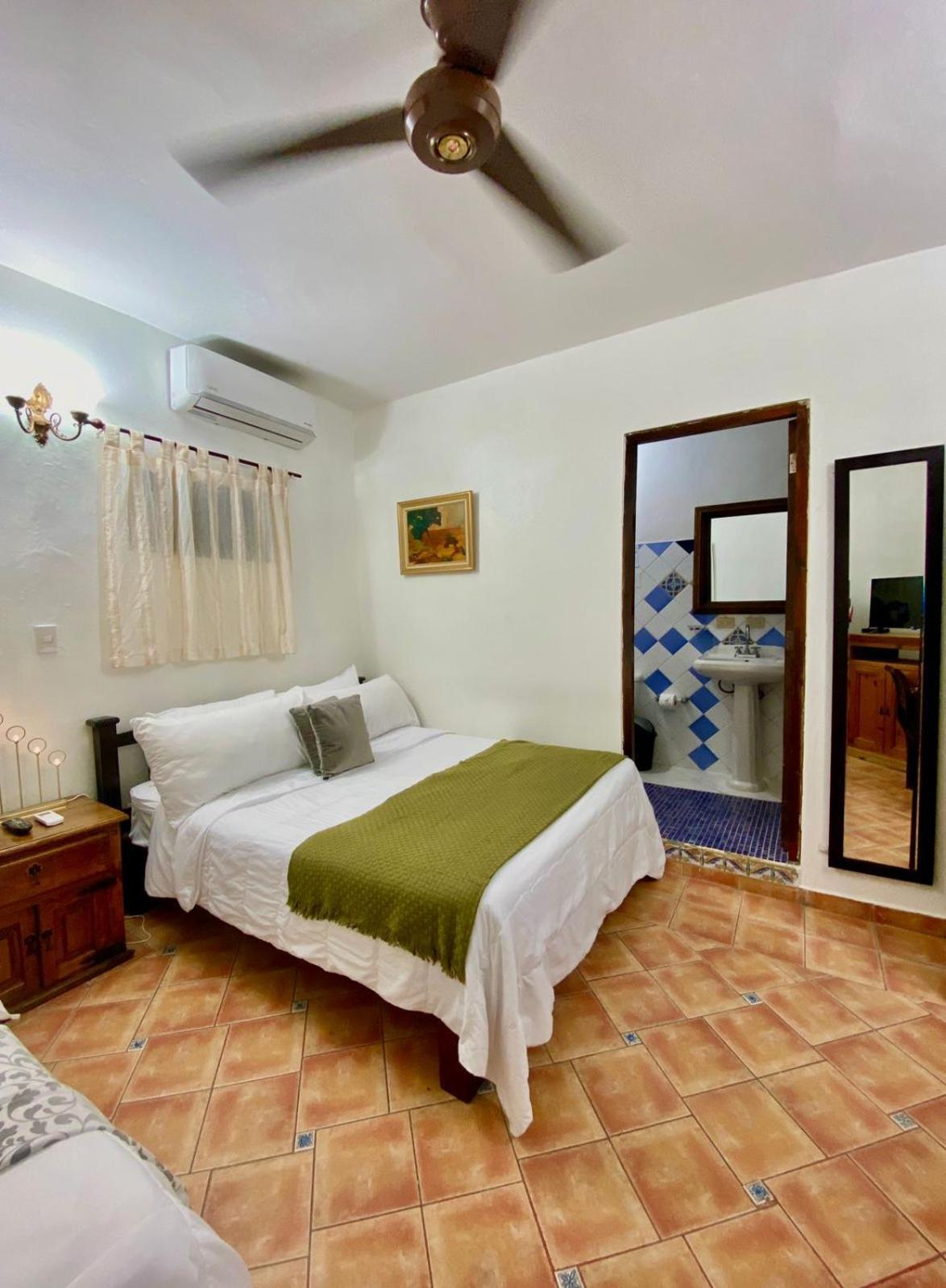Mansion Colonial Dona Elvina Hotel ซานโตโดมิงโก ภายนอก รูปภาพ